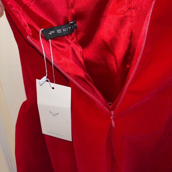 Fenity Red Velvet Pleated Mini Dress Deep V Neckline Sleeveless - Picture 4 of 4